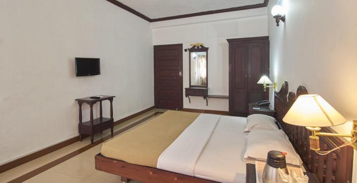 Alleppey Prince Hotel Alappuzha Exterior foto